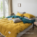 Bộ đồ giường đầy màu sắc của khách sạn Wrinkle &amp; Fade